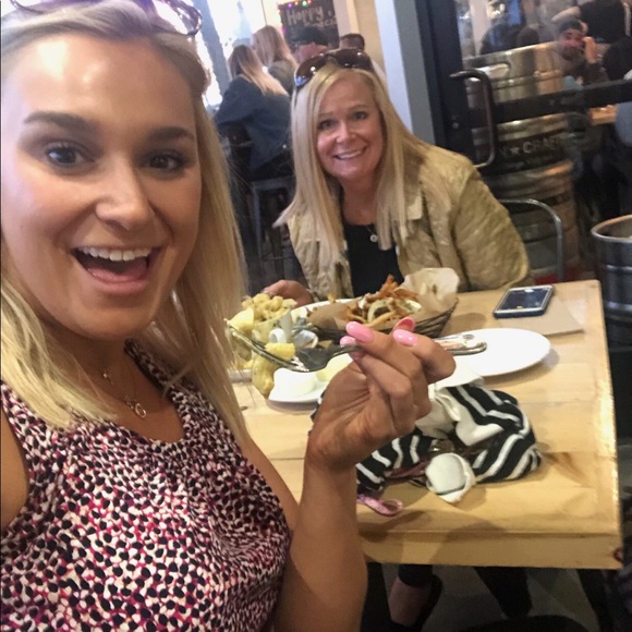 Meet your Posher, Laura - Picture 4 of 8